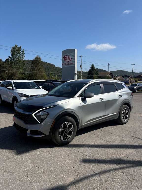 2025 Kia Sportage LX **JAMAIS ACCIDENTÉ+GARANTIE 10 ANS/ 200 000KM** SIÈGES CHAUFFANTS+CAMÉRA DE RECUL** in Montréal, Quebec - 1 - w1024h768px