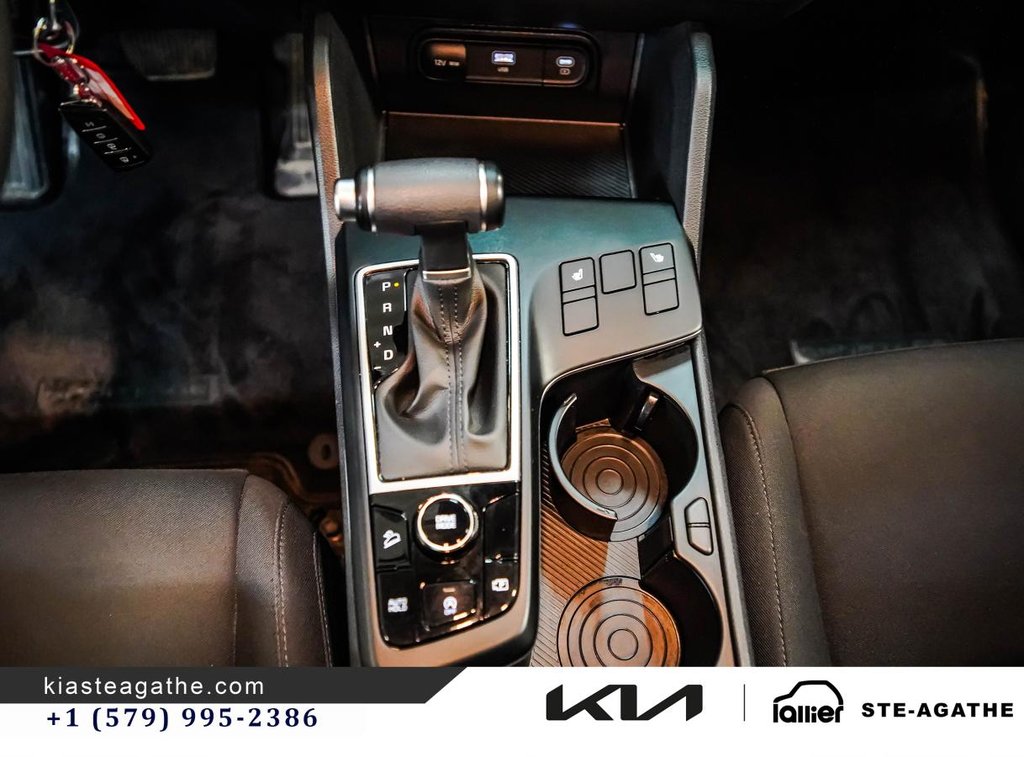 Kia Sportage LX **JAMAIS ACCIDENTÉ+GARANTIE 10 ANS/ 200 000KM** SIÈGES CHAUFFANTS+CAMÉRA DE RECUL**DÉMARREUR** 2025 à Montréal, Québec - 17 - w1024h768px