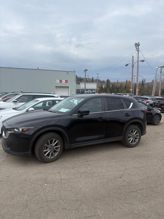 2022 Mazda CX-5 GX AWD**BANCS CHAUFFANTS**CAMÉRA DE RECUL**MAGS**APPLE CARPLY**AIR CLIM** in Montréal, Quebec - 1 - w1024h768px