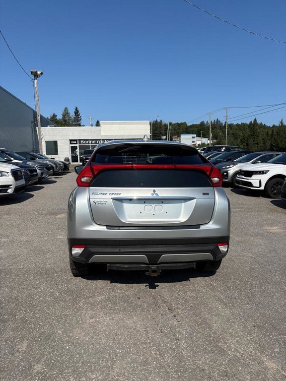 2020 Mitsubishi Eclipse Cross ES AWD**GARANTIE 10 ANS**BANCS CHAUFFANTS**MAGS**CAMÉRA DE RECUL in Montréal, Quebec - 5 - w1024h768px