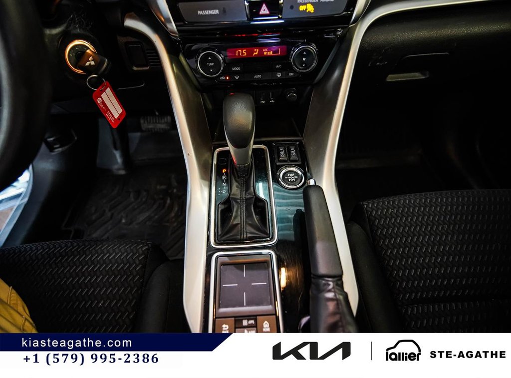 2020 Mitsubishi Eclipse Cross ES AWD**GARANTIE 10 ANS**BANCS CHAUFFANTS**MAGS**CAMÉRA DE RECUL in Montréal, Quebec - 17 - w1024h768px