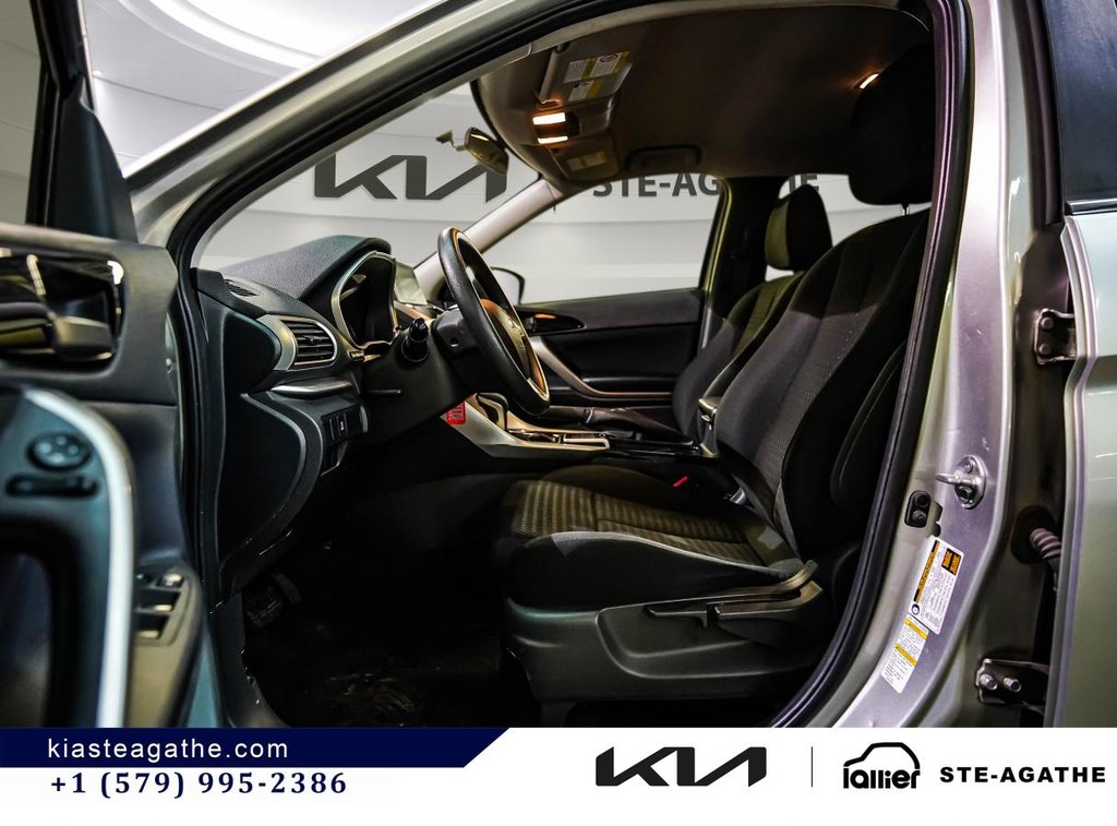 2020 Mitsubishi Eclipse Cross ES AWD**GARANTIE 10 ANS**BANCS CHAUFFANTS**MAGS**CAMÉRA DE RECUL in Montréal, Quebec - 11 - w1024h768px