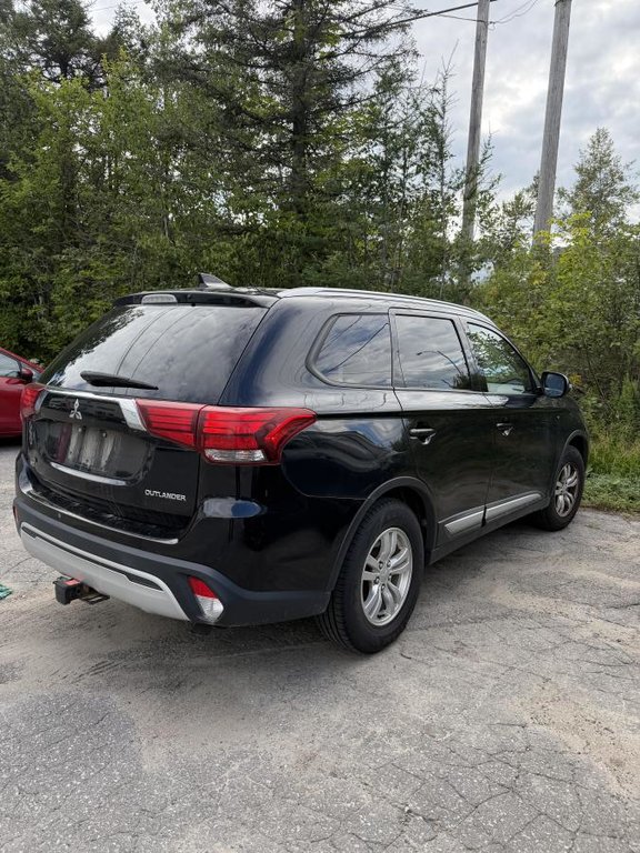 2019 Mitsubishi Outlander SE AWD**JAMAIS ACCIDENTÉ**6 CYL** AIR CLIM**SIÈGES CHAUFFANTS**HITCH** in Montréal, Quebec - 5 - w1024h768px