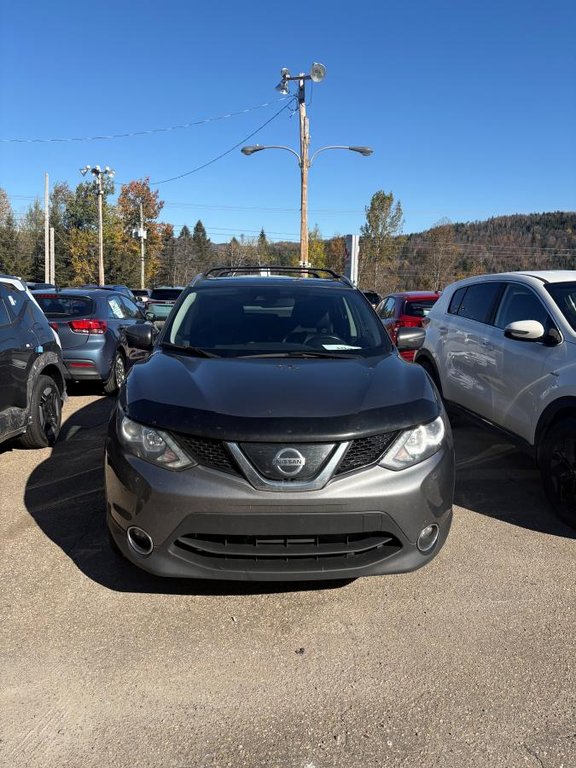 2019 Nissan Qashqai SL AWD**TOIT OUVRANT**CUIR**VOLANT CHAUFFANT**BANCS ÉLECTRIQUES** in Montréal, Quebec - 3 - w1024h768px