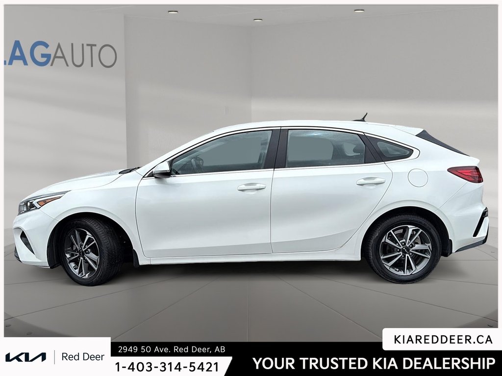 2022 Kia Forte5 EX-1