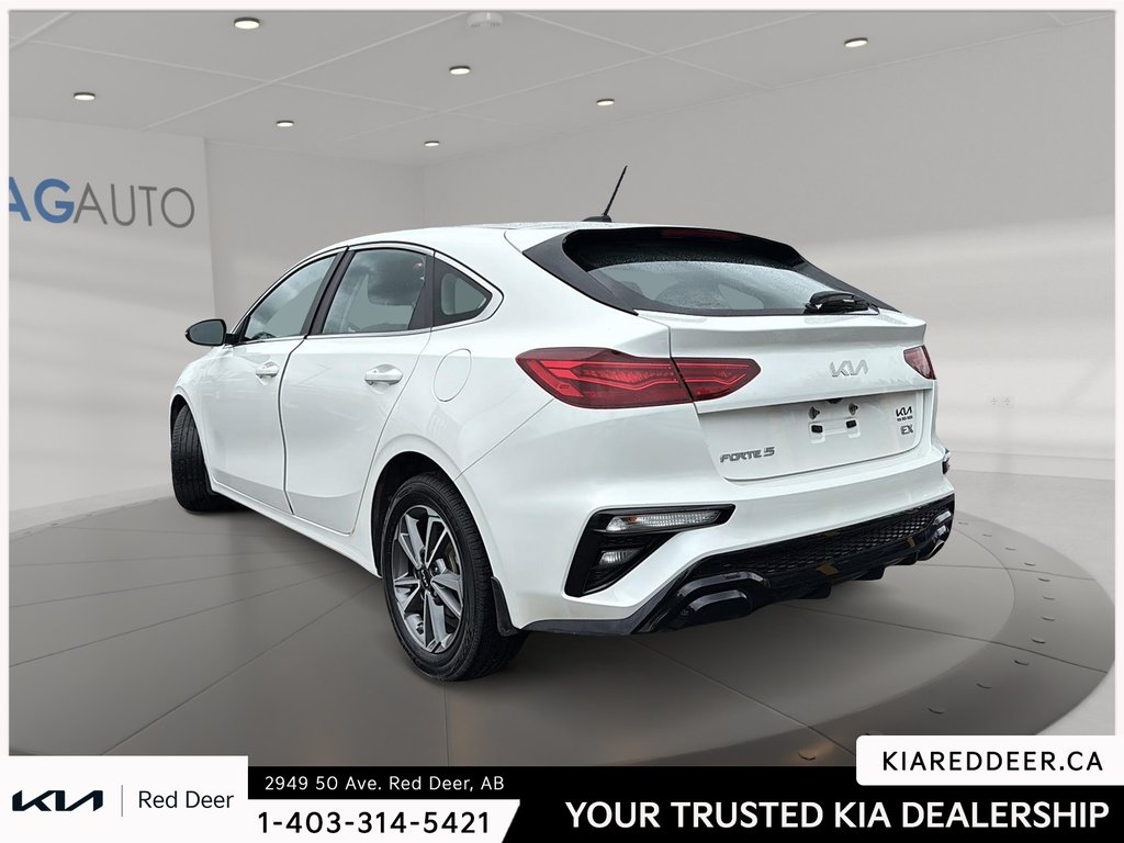 2022 Kia Forte5 EX-2