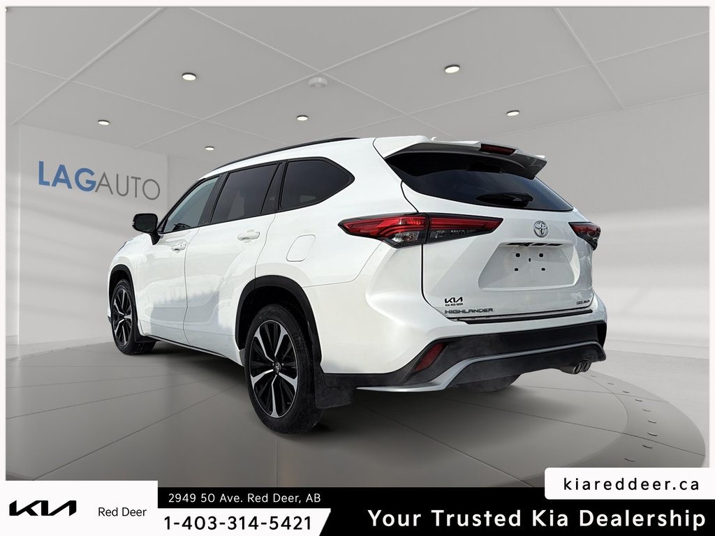 2021 Toyota Highlander XSE-2