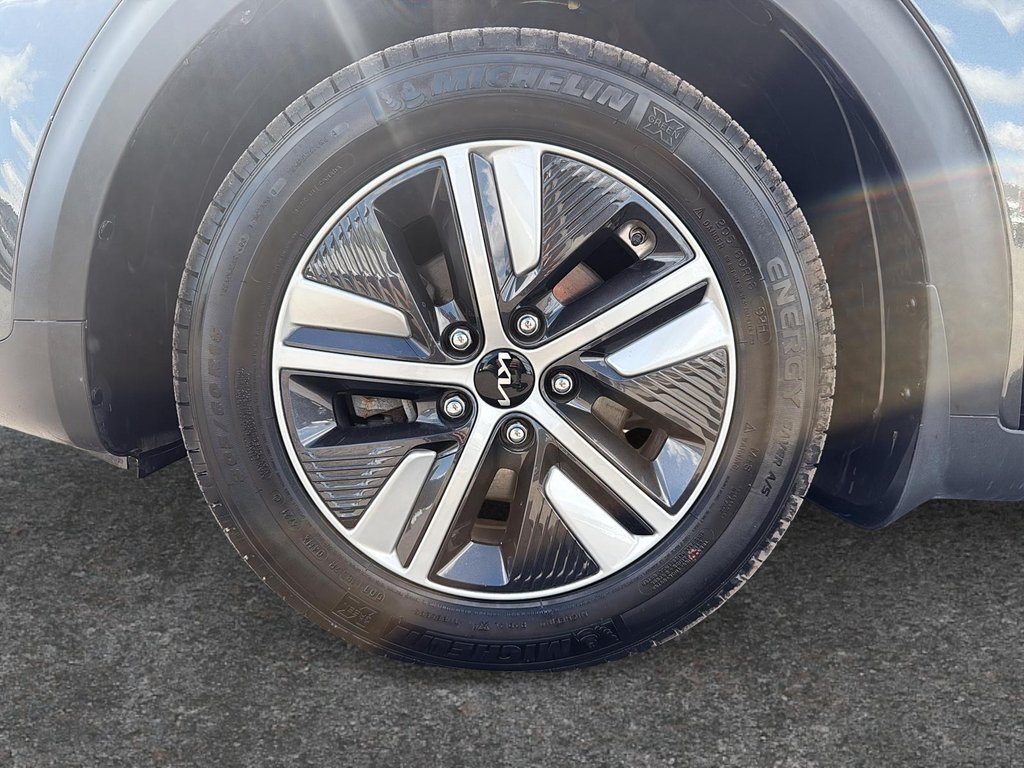 Kia NIRO SX Touring 2022-6