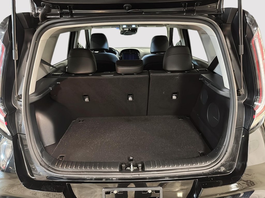 2023 Kia Soul EV LIMITED-5