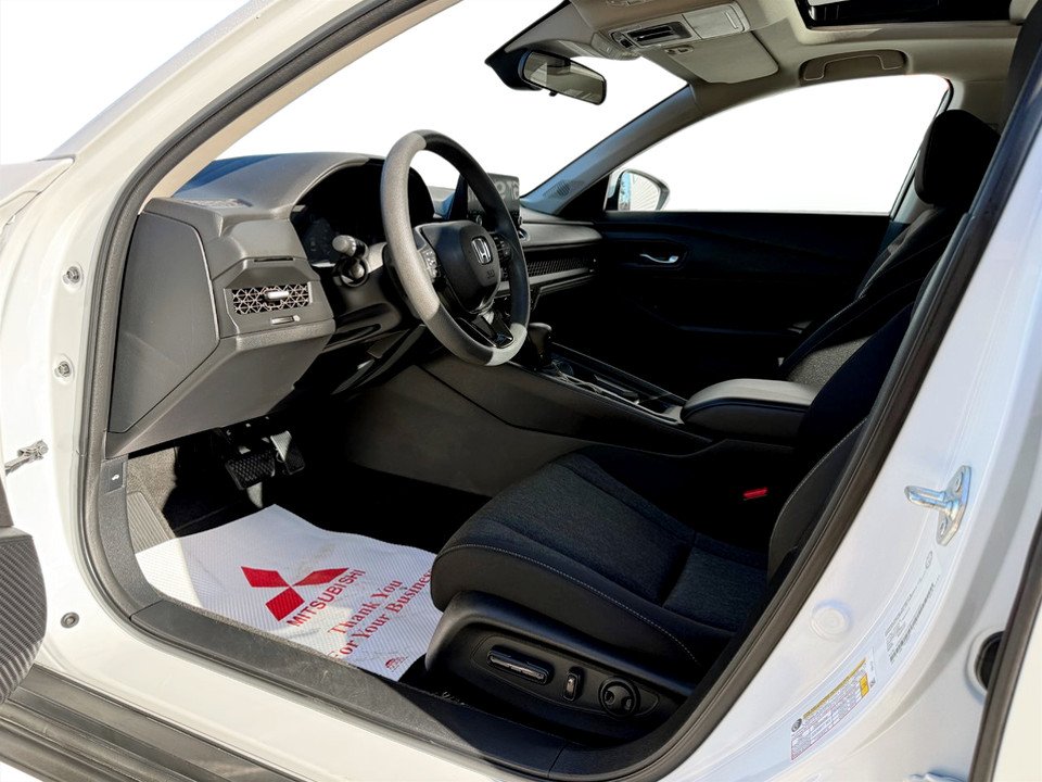 2023 Honda Accord Sedan EX, keyless entry, backup camera, Bluetooth in COLDBROOK, Nova Scotia - 9 - w1024h768px