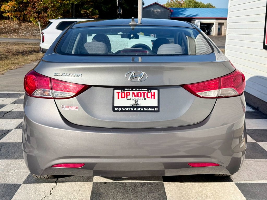 2013 Hyundai Elantra GL | FM/CD/Bluetooth, Heated Seats, Power Windows in COLDBROOK, Nova Scotia - 5 - w1024h768px