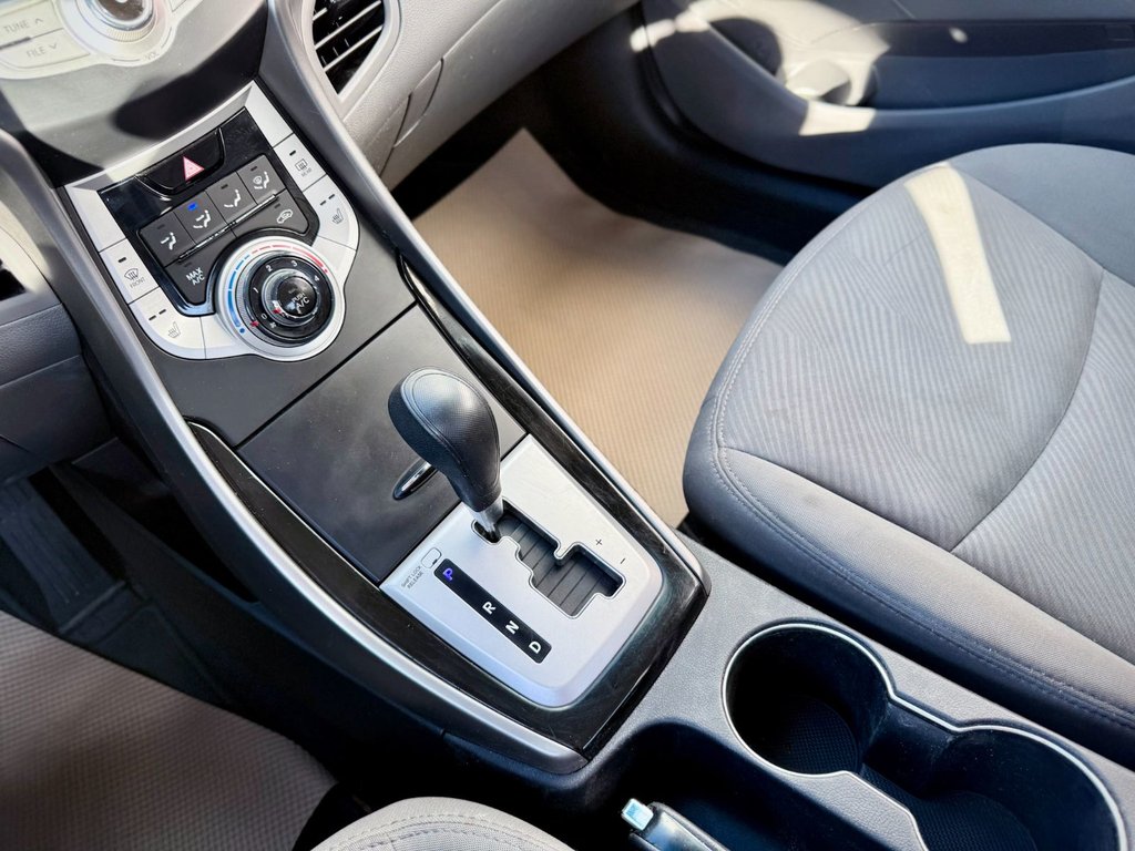 2013 Hyundai Elantra GL | FM/CD/Bluetooth, Heated Seats, Power Windows in COLDBROOK, Nova Scotia - 17 - w1024h768px