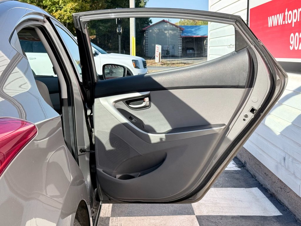 2013 Hyundai Elantra GL | FM/CD/Bluetooth, Heated Seats, Power Windows in COLDBROOK, Nova Scotia - 21 - w1024h768px