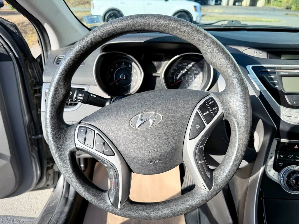 2013 Hyundai Elantra GL | FM/CD/Bluetooth, Heated Seats, Power Windows in COLDBROOK, Nova Scotia - 11 - w1024h768px