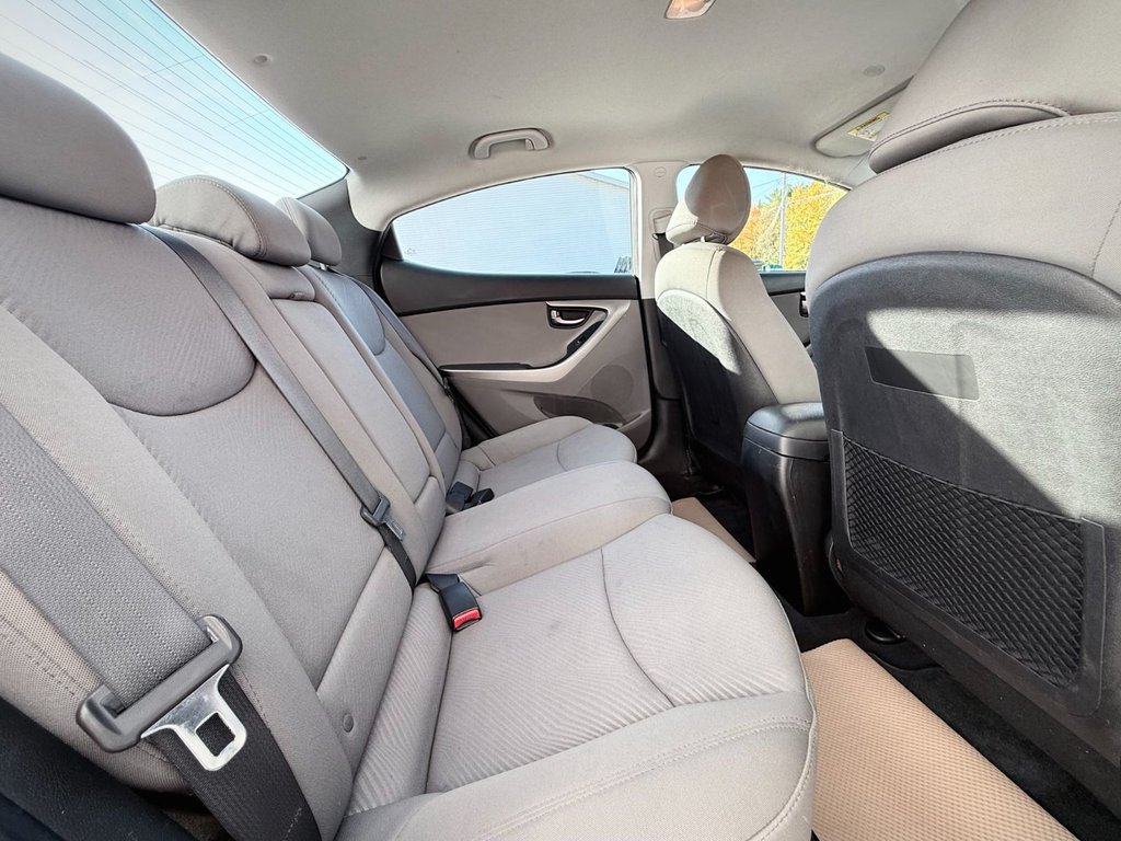2013 Hyundai Elantra GL | FM/CD/Bluetooth, Heated Seats, Power Windows in COLDBROOK, Nova Scotia - 22 - w1024h768px