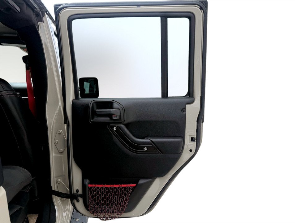 2018 Jeep Wrangler JK Unlimited Rubicon, keyless entry, Cruise control, Bluetooth in COLDBROOK, Nova Scotia - 15 - w1024h768px