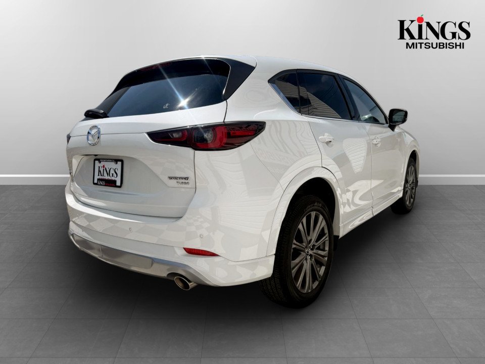 2025 Mazda CX-5 Signature, keyless entry, backup camera, Bluetooth in Kentville, Nova Scotia - 4 - w1024h768px