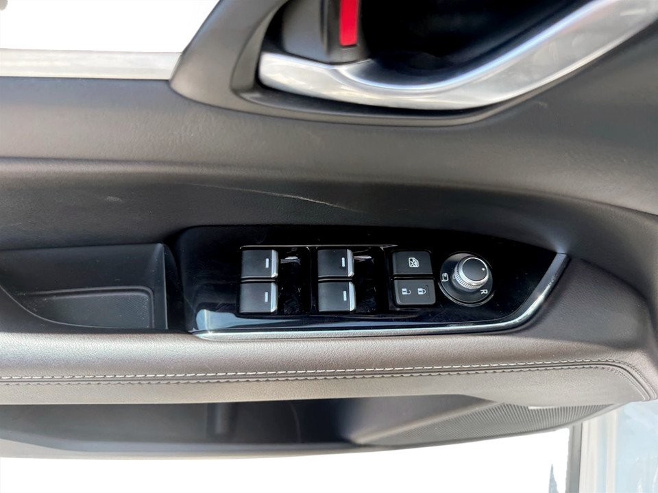 2025 Mazda CX-5 Signature, keyless entry, backup camera, Bluetooth in Kentville, Nova Scotia - 8 - w1024h768px