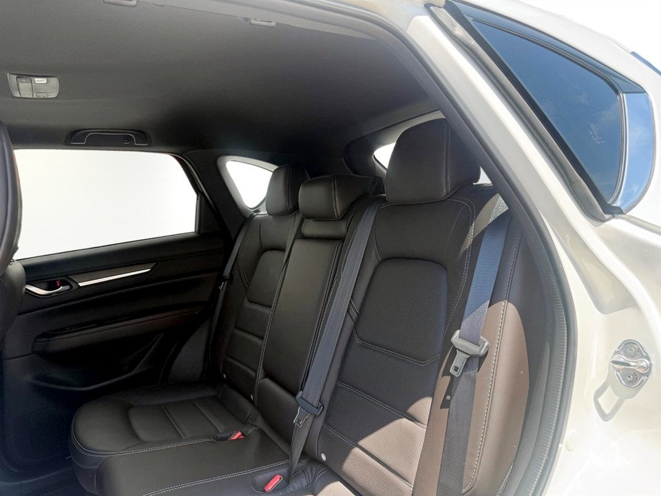 2025 Mazda CX-5 Signature, keyless entry, backup camera, Bluetooth in Kentville, Nova Scotia - 15 - w1024h768px