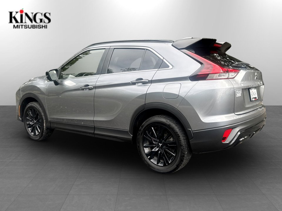 2024 Mitsubishi Eclipse Cross noir, keyless entry, backup camera, Bluetooth in COLDBROOK, Nova Scotia - 3 - w1024h768px