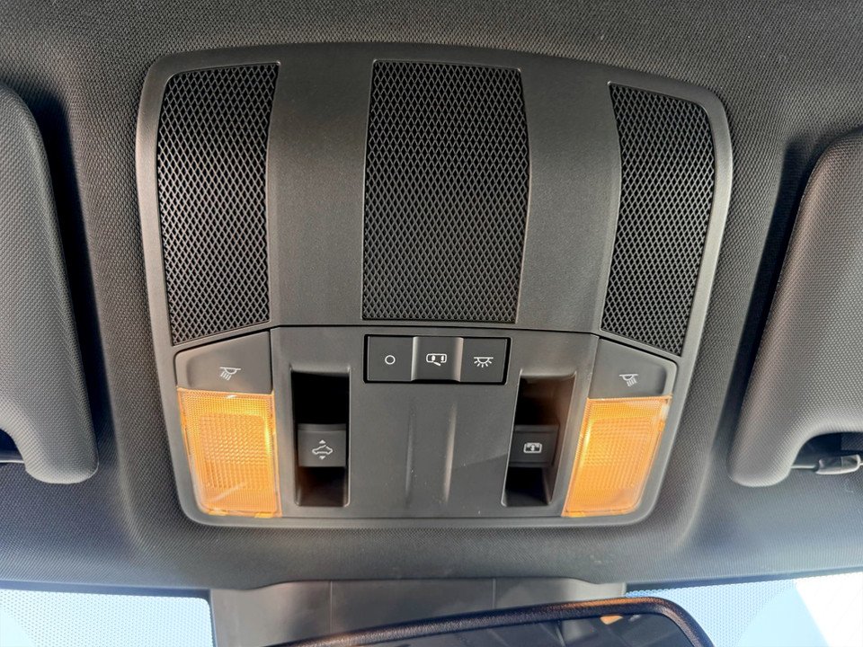 2026 Mitsubishi Eclipse Cross GT S-AWC in Kentville, Nova Scotia - 13 - w1024h768px
