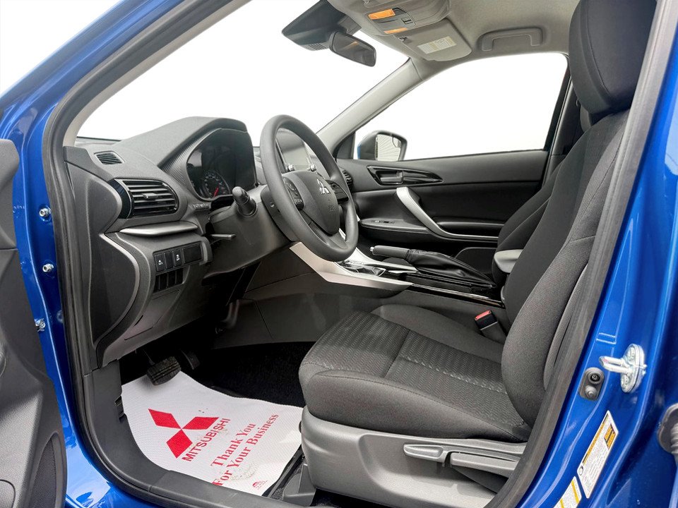 2026 Mitsubishi Eclipse Cross ES S-AWC in Kentville, Nova Scotia - 9 - w1024h768px