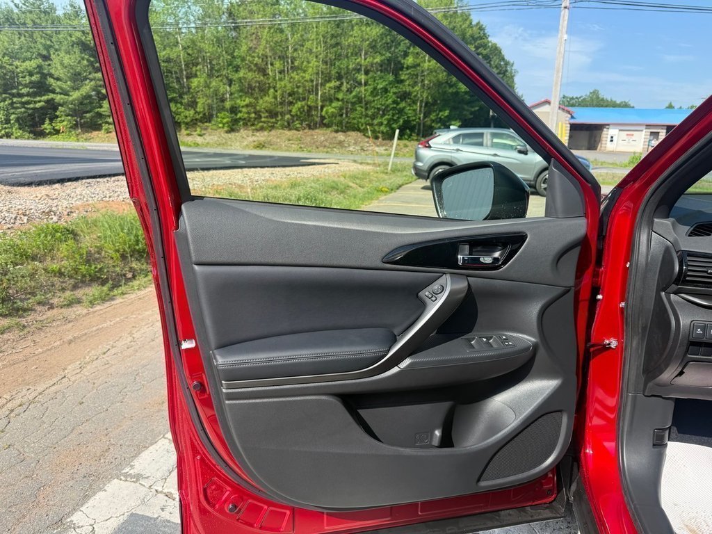 2026 Mitsubishi Eclipse Cross NOIR S-AWC in Kentville, Nova Scotia - 7 - w1024h768px