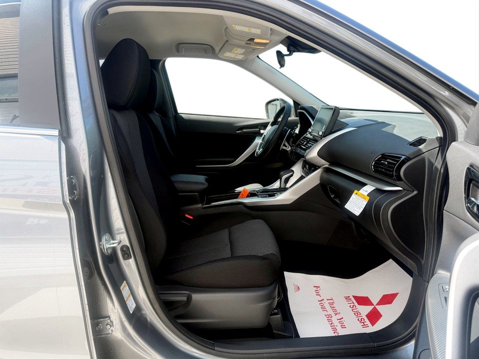 2026 Mitsubishi Eclipse Cross SE S-AWC in Kentville, Nova Scotia - 19 - w1024h768px