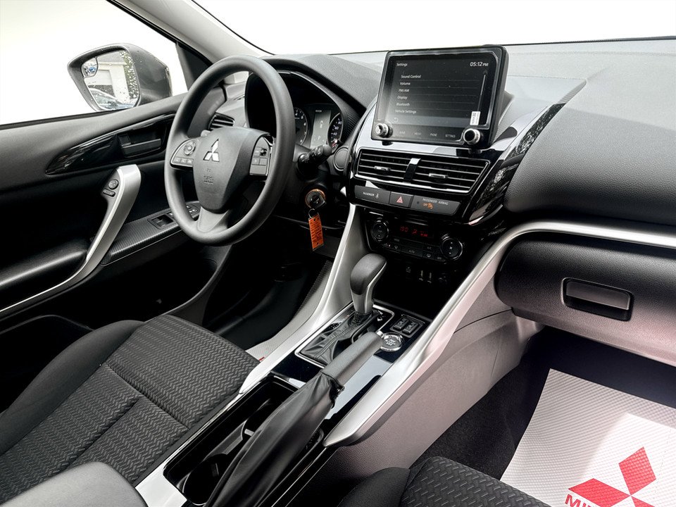 2026 Mitsubishi Eclipse Cross ES S-AWC in Kentville, Nova Scotia - 6 - w1024h768px