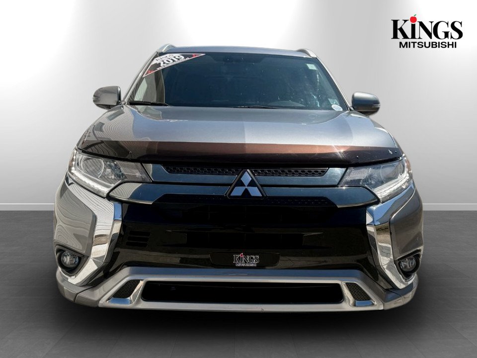 2019 Mitsubishi Outlander PHEV GT S-AWC, keyless entry, backup camera, Bluetooth in Kentville, Nova Scotia - 2 - w1024h768px