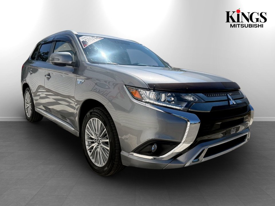 2019 Mitsubishi Outlander PHEV GT S-AWC, keyless entry, backup camera, Bluetooth in Kentville, Nova Scotia - 3 - w1024h768px