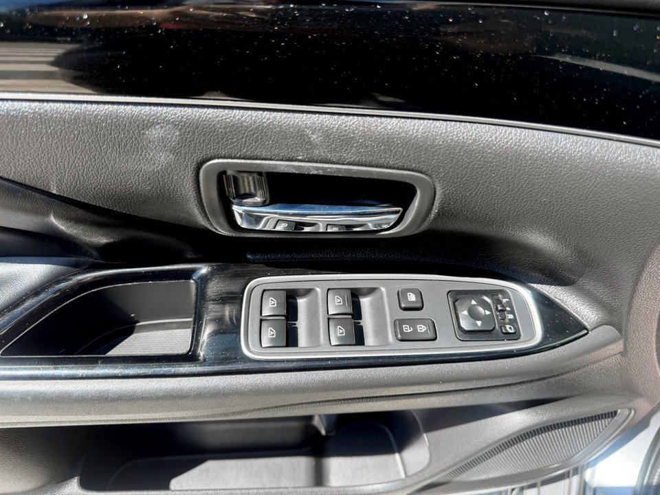 2019 Mitsubishi Outlander PHEV GT S-AWC, keyless entry, backup camera, Bluetooth in Kentville, Nova Scotia - 8 - w1024h768px