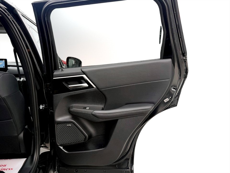 2026 Mitsubishi Outlander Plug-in Hybrid LE S-AWC in Kentville, Nova Scotia - 11 - w1024h768px