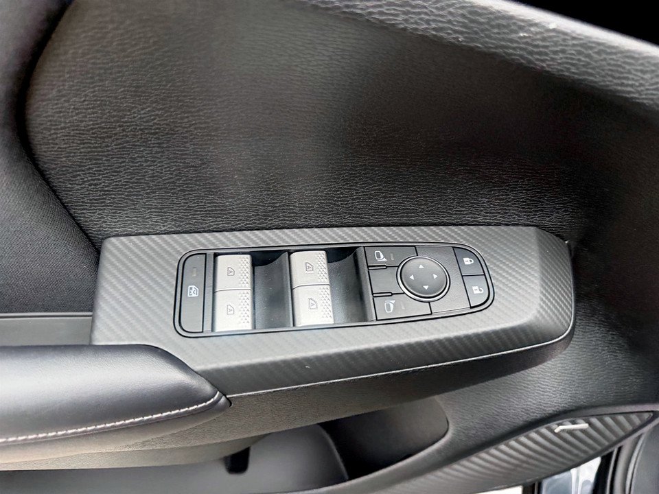 2026 Mitsubishi Outlander Plug-in Hybrid ES S-AWC in Kentville, Nova Scotia - 8 - w1024h768px