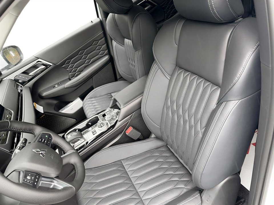 Mitsubishi Outlander Plug-in Hybrid GT S-AWC 2026 à Kentville, Nouvelle-Écosse - 7 - w1024h768px
