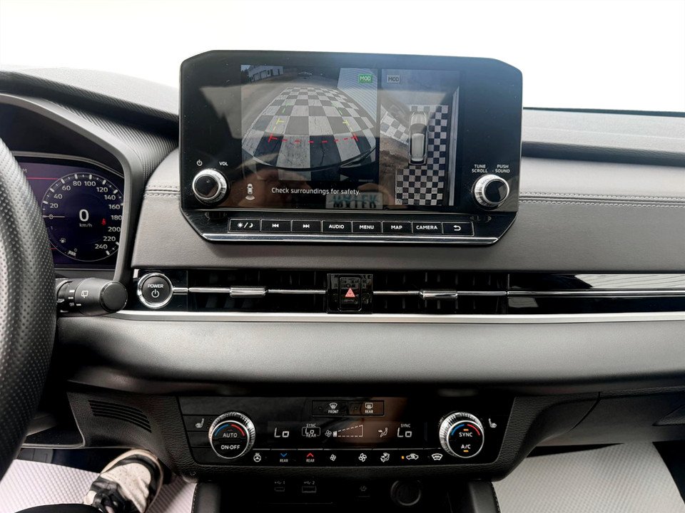 2024 Mitsubishi Outlander GT NOIR, keyless entry, backup camera, Bluetooth in COLDBROOK, Nova Scotia - 12 - w1024h768px