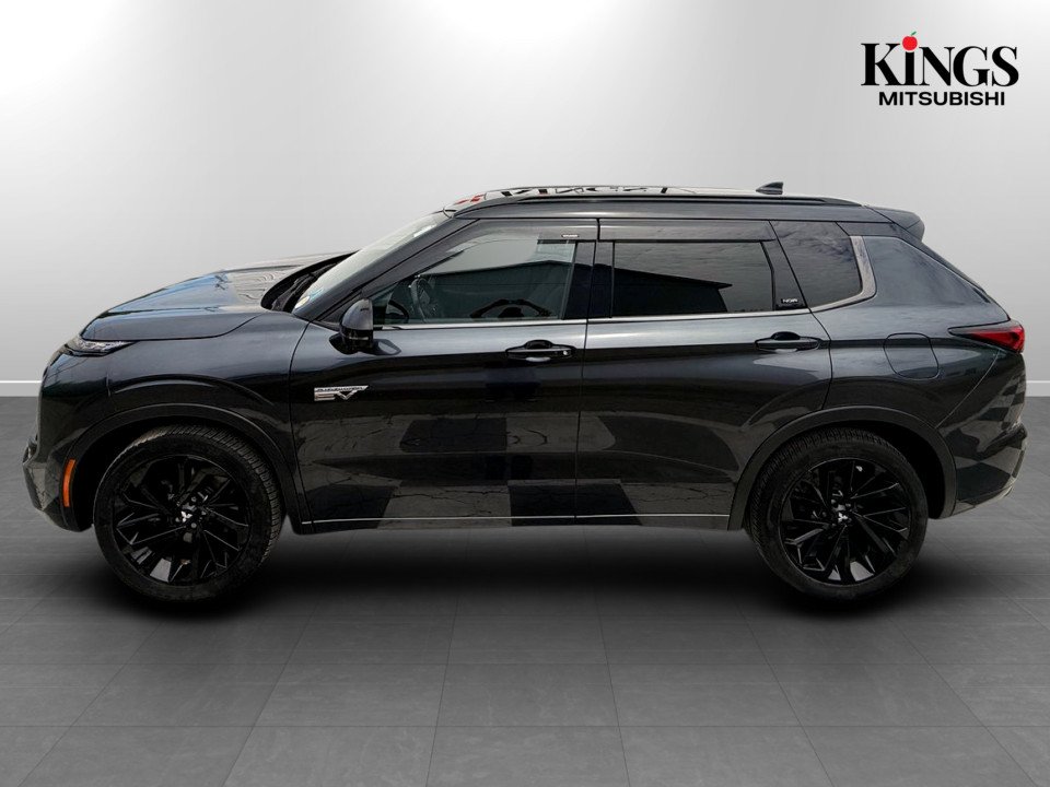 2024 Mitsubishi Outlander GT NOIR, keyless entry, backup camera, Bluetooth in COLDBROOK, Nova Scotia - 21 - w1024h768px