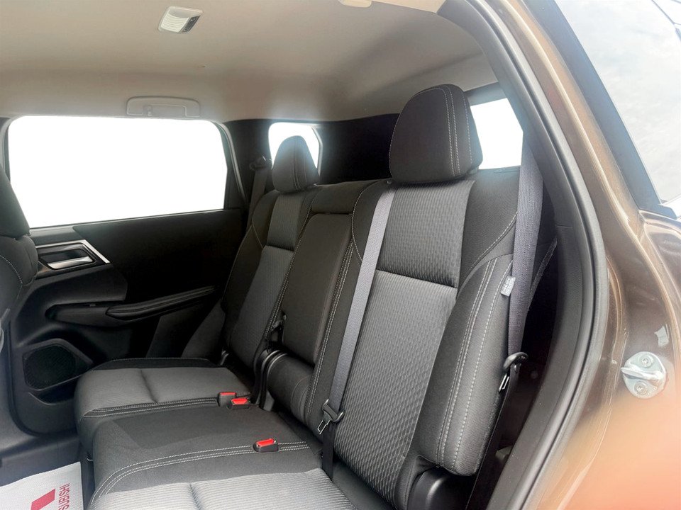 Mitsubishi Outlander ES, keyless entry, backup camera, Bluetooth 2024 à COLDBROOK, Nouvelle-Écosse - 14 - w1024h768px