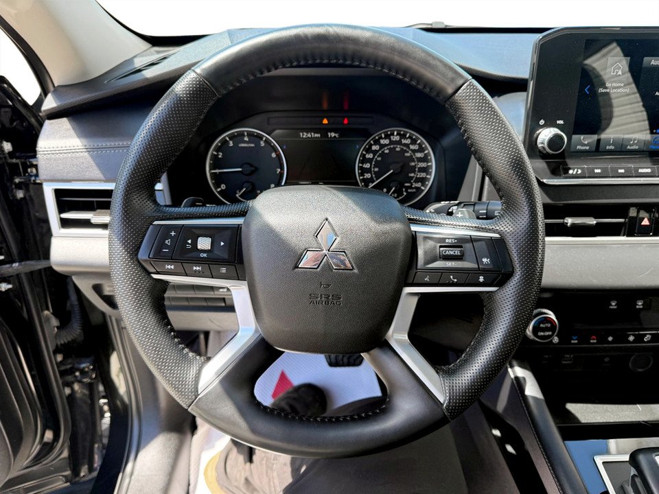 2024 Mitsubishi Outlander LE, keyless entry, backup camera, Bluetooth in COLDBROOK, Nova Scotia - 10 - w1024h768px