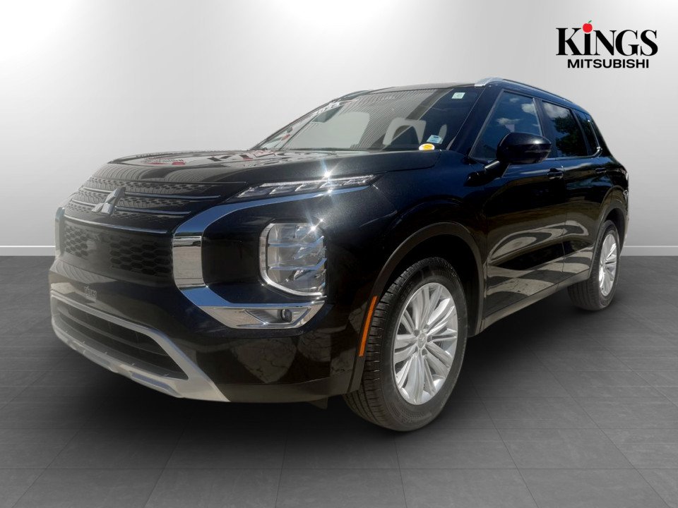 2024 Mitsubishi Outlander LE, keyless entry, backup camera, Bluetooth in COLDBROOK, Nova Scotia - 1 - w1024h768px