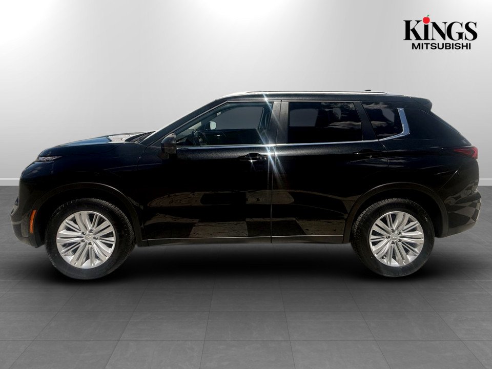 2024 Mitsubishi Outlander LE, keyless entry, backup camera, Bluetooth in COLDBROOK, Nova Scotia - 22 - w1024h768px