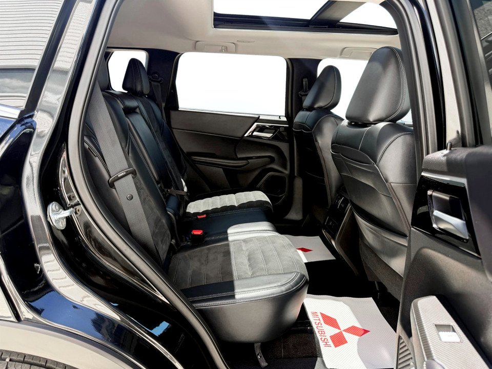 2024 Mitsubishi Outlander LE, keyless entry, backup camera, Bluetooth in COLDBROOK, Nova Scotia - 19 - w1024h768px