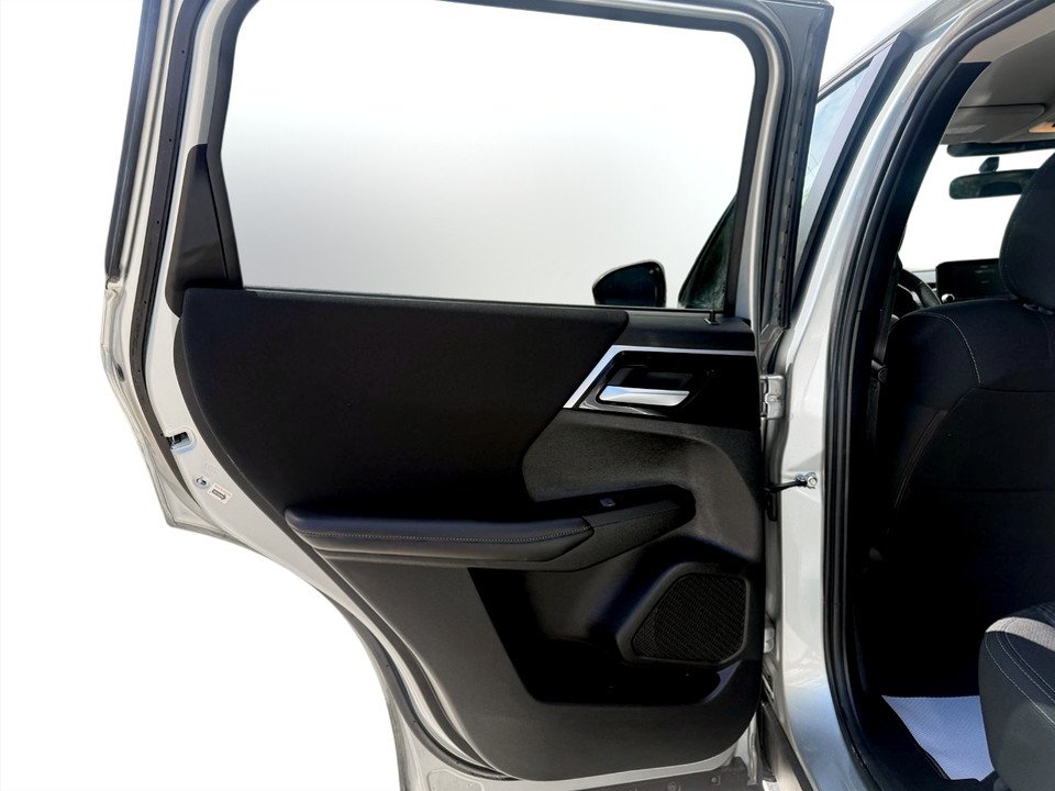 2024 Mitsubishi Outlander ES, keyless entry, backup camera, Bluetooth in COLDBROOK, Nova Scotia - 13 - w1024h768px