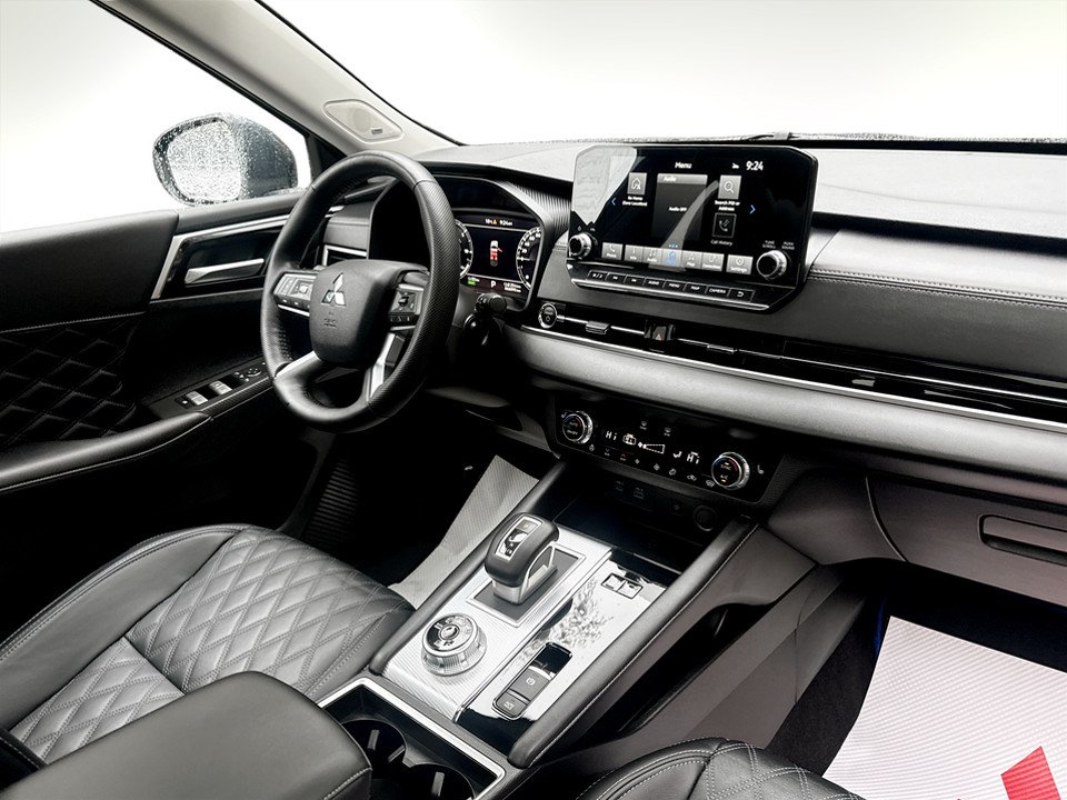 Mitsubishi Outlander SEL, keyless entry, backup camera, Bluetooth 2024 à Kentville, Nouvelle-Écosse - 6 - w1024h768px
