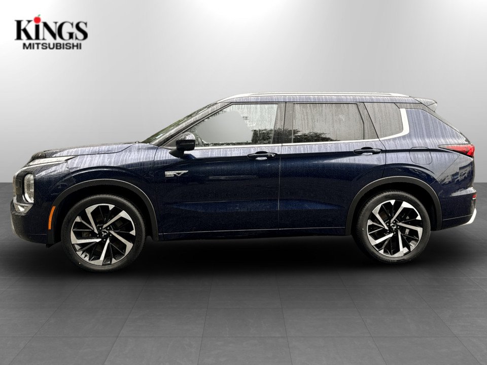 Mitsubishi Outlander SEL, keyless entry, backup camera, Bluetooth 2024 à Kentville, Nouvelle-Écosse - 2 - w1024h768px