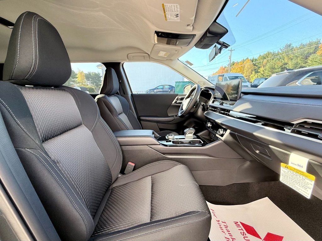 2025 Mitsubishi Outlander ES S-AWC in Kentville, Nova Scotia - 25 - w1024h768px