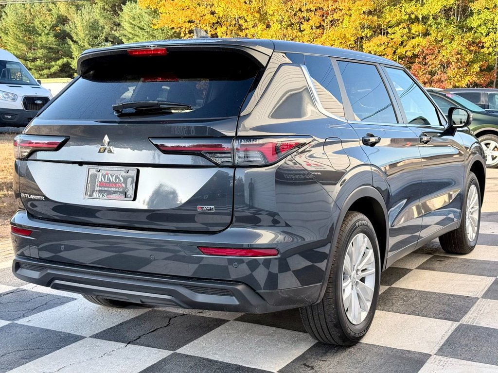 2025 Mitsubishi Outlander ES S-AWC in Kentville, Nova Scotia - 4 - w1024h768px
