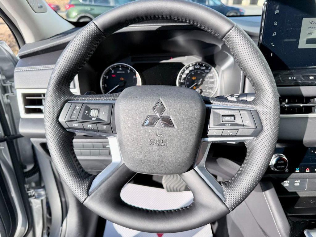 2025 Mitsubishi Outlander SE S-AWC in Kentville, Nova Scotia - 11 - w1024h768px
