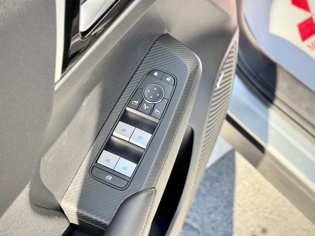 2025 Mitsubishi Outlander SE S-AWC in Kentville, Nova Scotia - 8 - w1024h768px