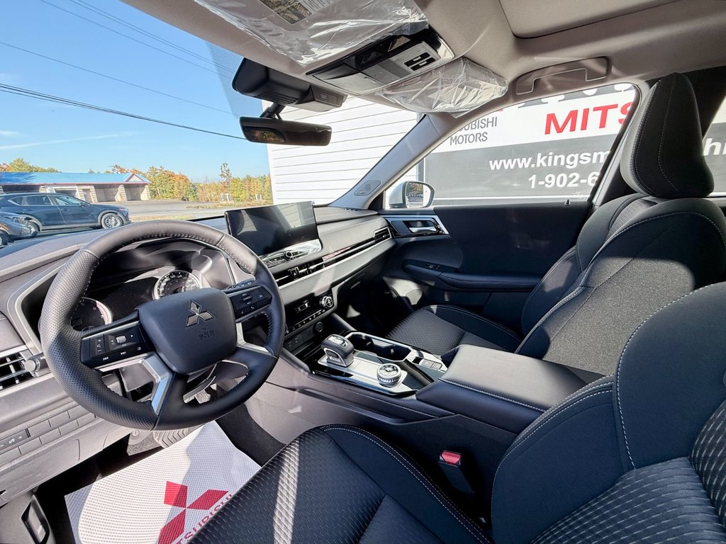 2025 Mitsubishi Outlander SE S-AWC in Kentville, Nova Scotia - 9 - w1024h768px